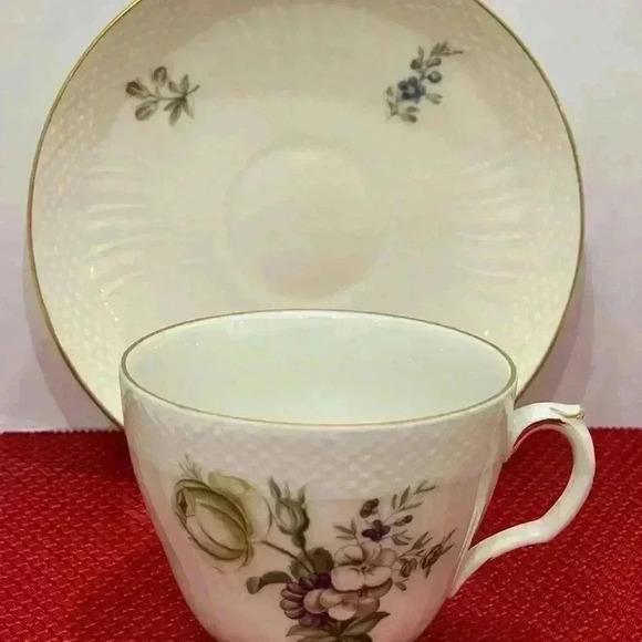 Royal Copenhagen, Denmark Frijsenborg Flat Cup & Saucer Set, beautiful condition - Picture 2 of 6